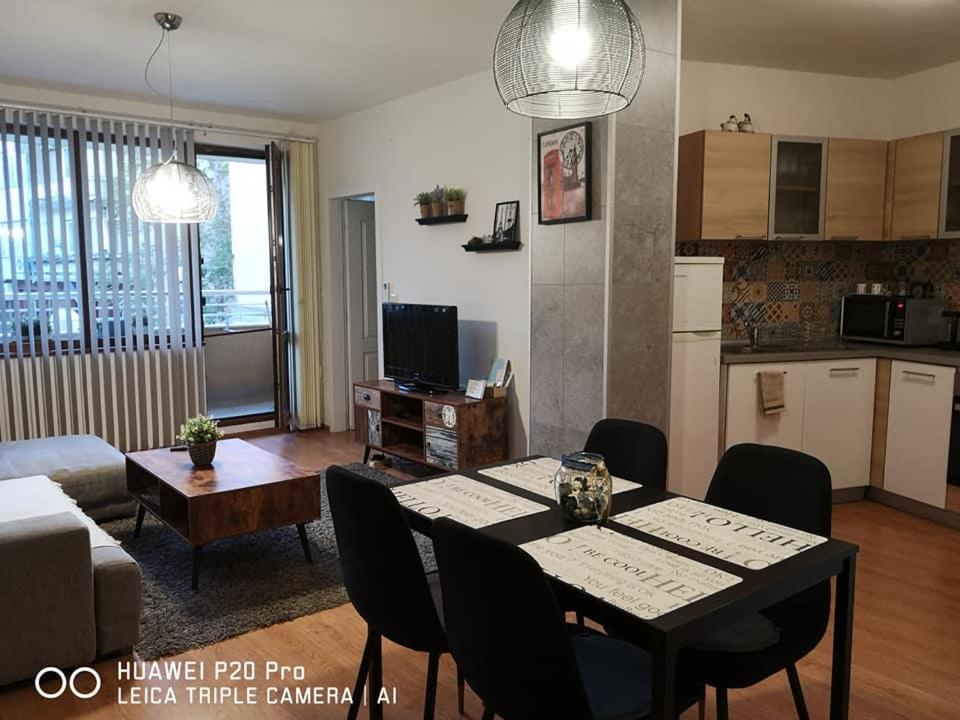 Sea Garden Apartment Idm Varna Bagian luar foto